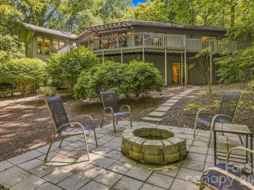 193 Downing Place, Lake Lure, NC 28746.  MLS# CAR4410105, YatesRealty ID 1588. 