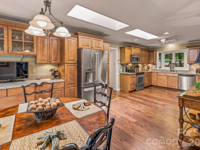 193 Downing Place, Lake Lure, NC 28746.  MLS# CAR4410105, YatesRealty ID 1588. 
