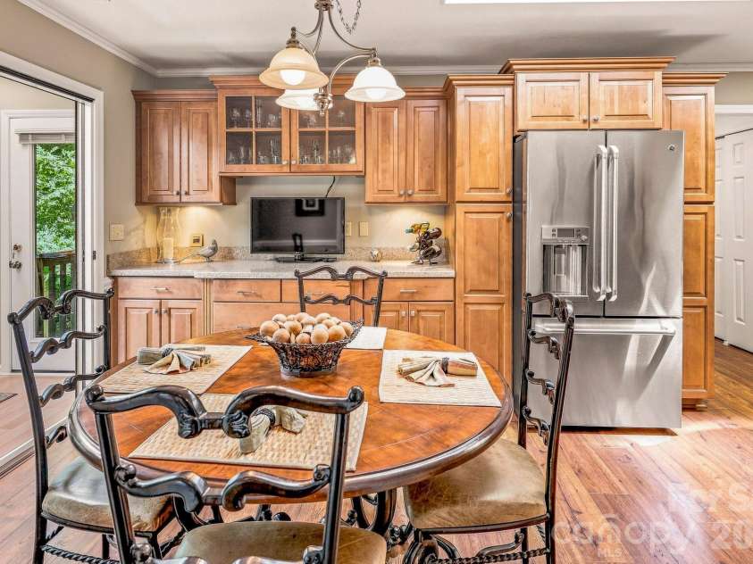 193 Downing Place, Lake Lure, NC 28746.  MLS# CAR4410105, YatesRealty ID 1588. 