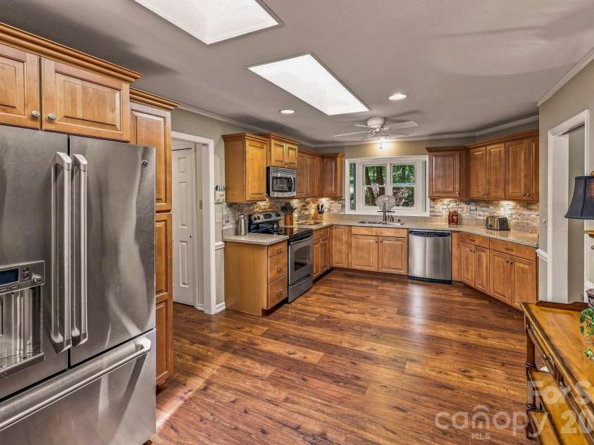 193 Downing Place, Lake Lure, NC 28746.  MLS# CAR4410105, YatesRealty ID 1588. 