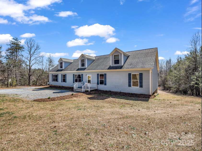 135 Dakota Hill Lane, Mill Spring, NC 28756.  MLS# CAR4229222, YatesRealty ID 15880. Front of House