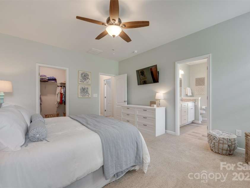 217 Barberry Drive, Belmont, NC 28012.  MLS# CAR4257813, YatesRealty ID 15881. 