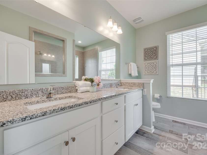 217 Barberry Drive, Belmont, NC 28012.  MLS# CAR4257813, YatesRealty ID 15881. 