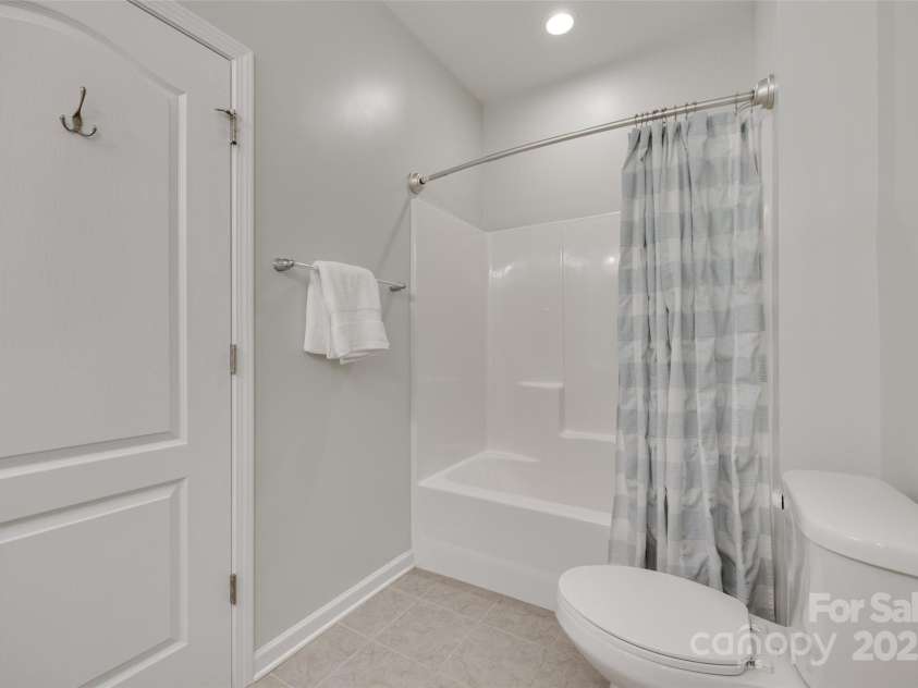 217 Barberry Drive, Belmont, NC 28012.  MLS# CAR4257813, YatesRealty ID 15881. 