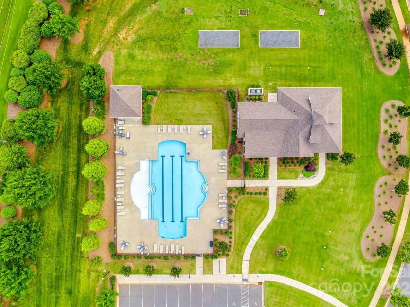 217 Barberry Drive, Belmont, NC 28012.  MLS# CAR4257813, YatesRealty ID 15881. 