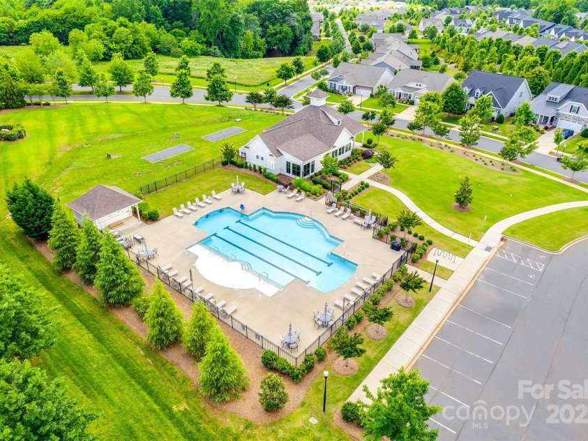 217 Barberry Drive, Belmont, NC 28012.  MLS# CAR4257813, YatesRealty ID 15881. 