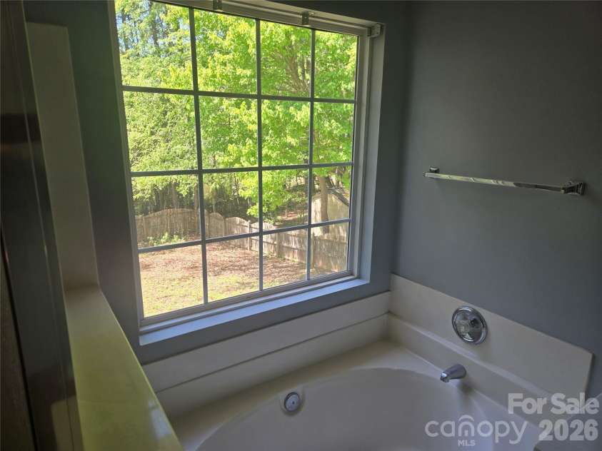 9303 Highrock Drive, Waxhaw, NC 28173.  MLS# CAR4372115, YatesRealty ID 15881. 