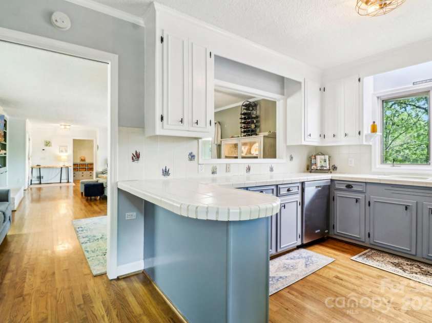 334 Lakeview Circle, Lugoff, SC 29078.  MLS# CAR4258357, YatesRealty ID 15882. 