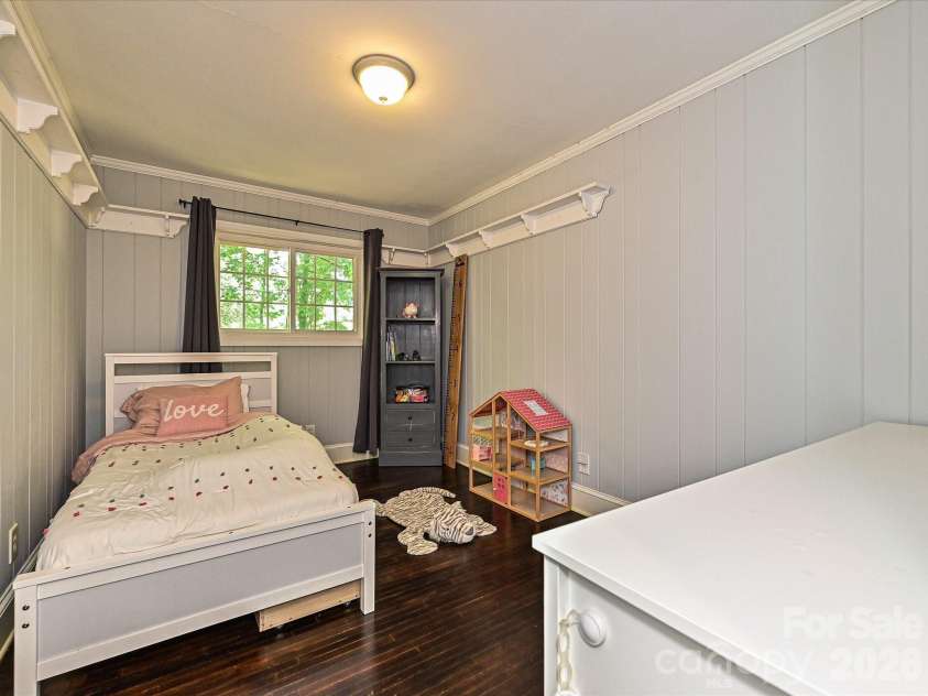6604 Williams Road, Charlotte, NC 28215.  MLS# CAR4337545, YatesRealty ID 15882. Bedroom