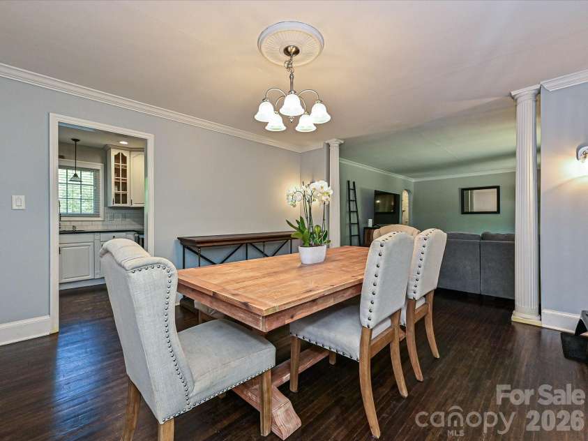 6604 Williams Road, Charlotte, NC 28215.  MLS# CAR4337545, YatesRealty ID 15882. Dining Room