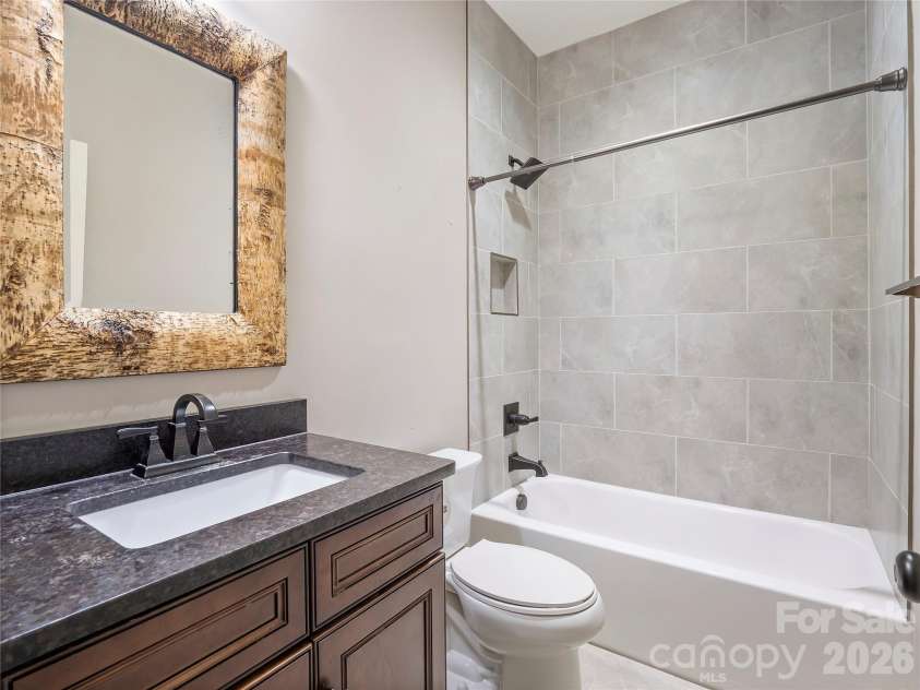 308 Rosemont Row, Belmont, NC 28012.  MLS# CAR4343510, YatesRealty ID 15883. Upper Level 3rd Full Bathroom