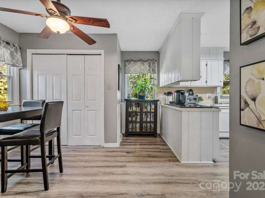 5084 Mariana Court, Tega Cay, SC 29708.  MLS# CAR4232743, YatesRealty ID 15883. 