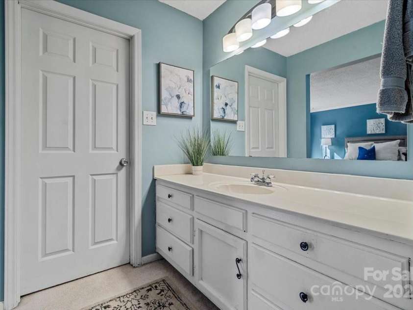 5084 Mariana Court, Tega Cay, SC 29708.  MLS# CAR4232743, YatesRealty ID 15883. 