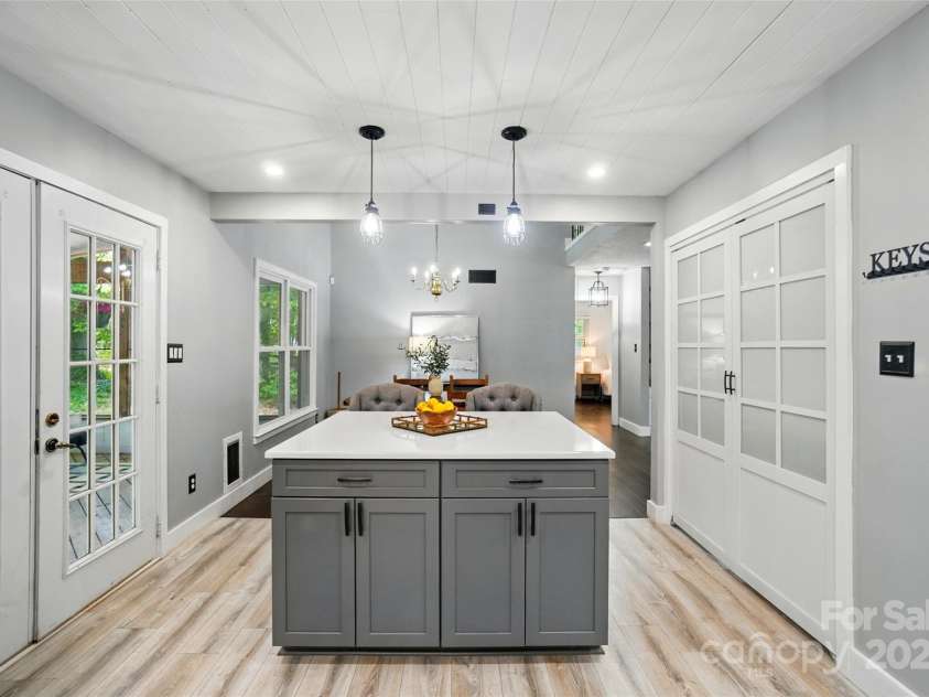 8501 Flanagan Court, Huntersville, NC 28078.  MLS# CAR4252598, YatesRealty ID 15886. 