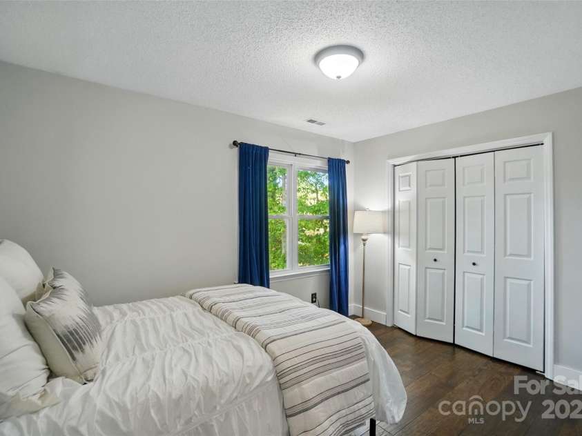 8501 Flanagan Court, Huntersville, NC 28078.  MLS# CAR4252598, YatesRealty ID 15886. 