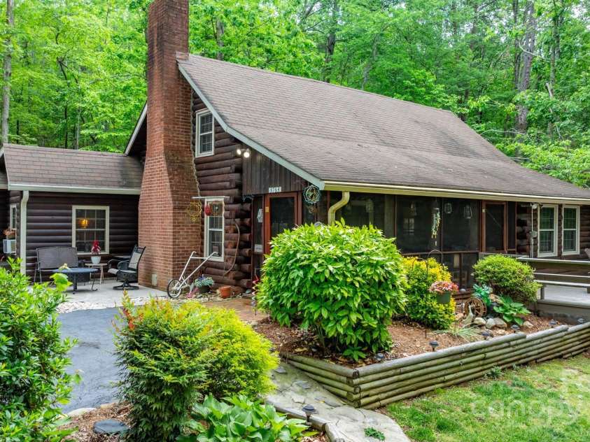 3763 Laurel Heights Drive, Morganton, NC 28655.  MLS# CAR4256545, YatesRealty ID 15887. 