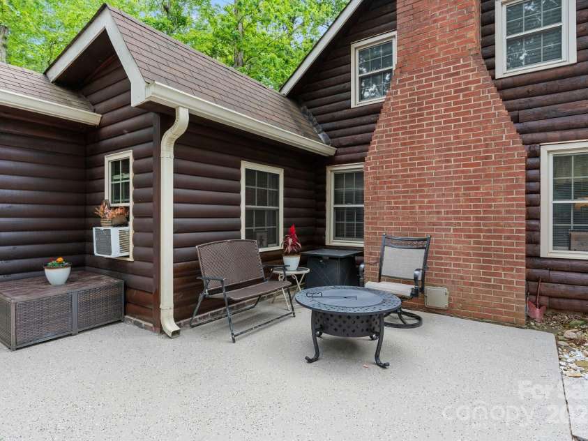 3763 Laurel Heights Drive, Morganton, NC 28655.  MLS# CAR4256545, YatesRealty ID 15887. 