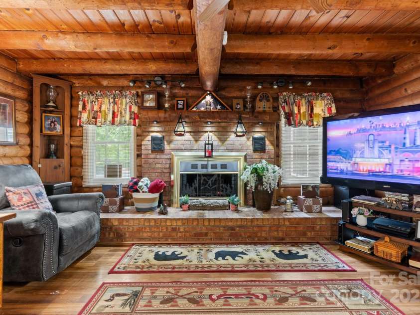 3763 Laurel Heights Drive, Morganton, NC 28655.  MLS# CAR4256545, YatesRealty ID 15887. 