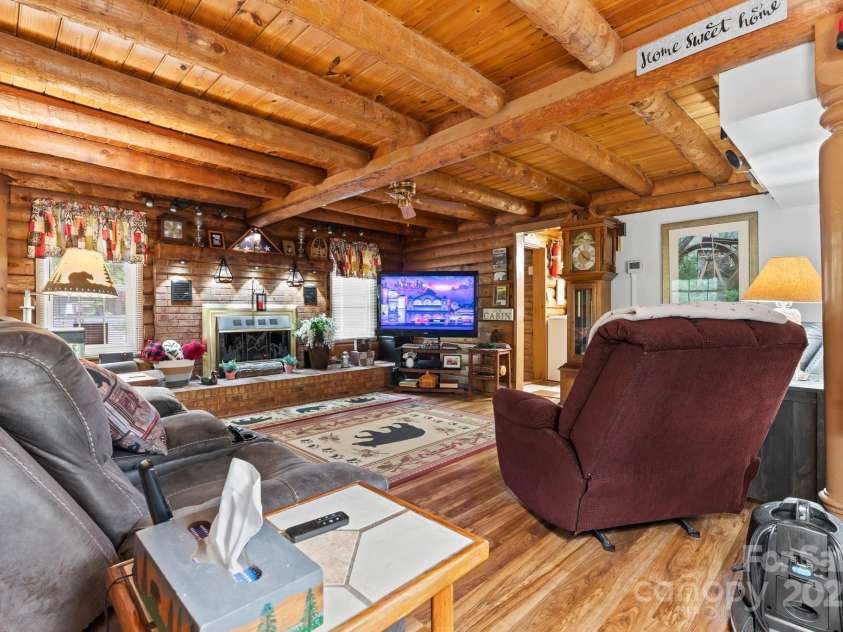 3763 Laurel Heights Drive, Morganton, NC 28655.  MLS# CAR4256545, YatesRealty ID 15887. 