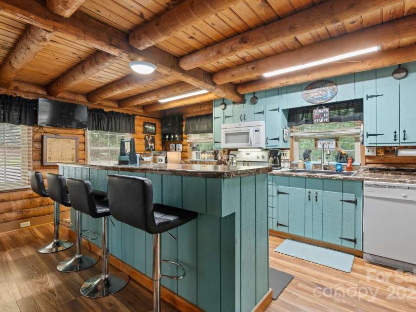 3763 Laurel Heights Drive, Morganton, NC 28655.  MLS# CAR4256545, YatesRealty ID 15887. 