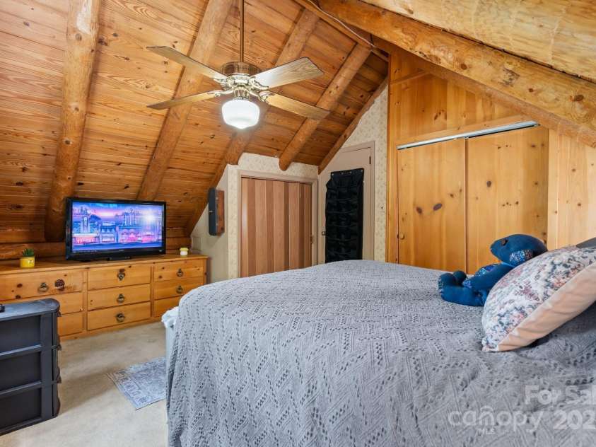 3763 Laurel Heights Drive, Morganton, NC 28655.  MLS# CAR4256545, YatesRealty ID 15887. 