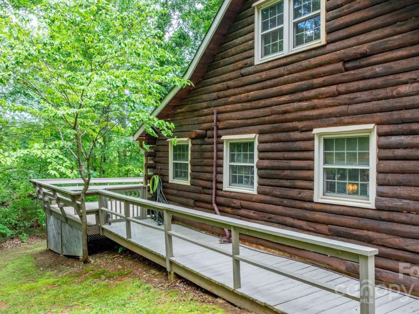 3763 Laurel Heights Drive, Morganton, NC 28655.  MLS# CAR4256545, YatesRealty ID 15887. 