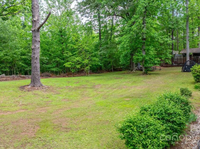 3763 Laurel Heights Drive, Morganton, NC 28655.  MLS# CAR4256545, YatesRealty ID 15887. 