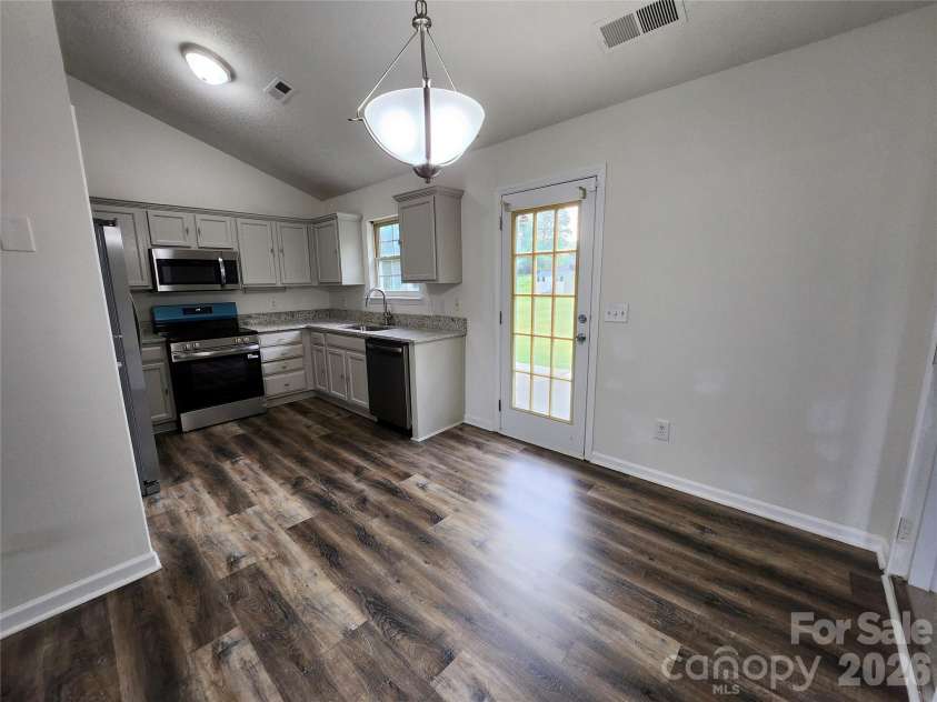 3641 Atlas Drive, Charlotte, NC 28269.  MLS# CAR4366521, YatesRealty ID 15888. 