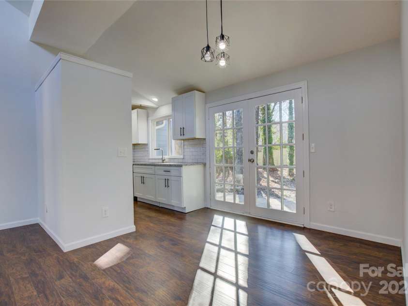 2515 Dion Avenue, Charlotte, NC 28212.  MLS# CAR4207111, YatesRealty ID 15889. 