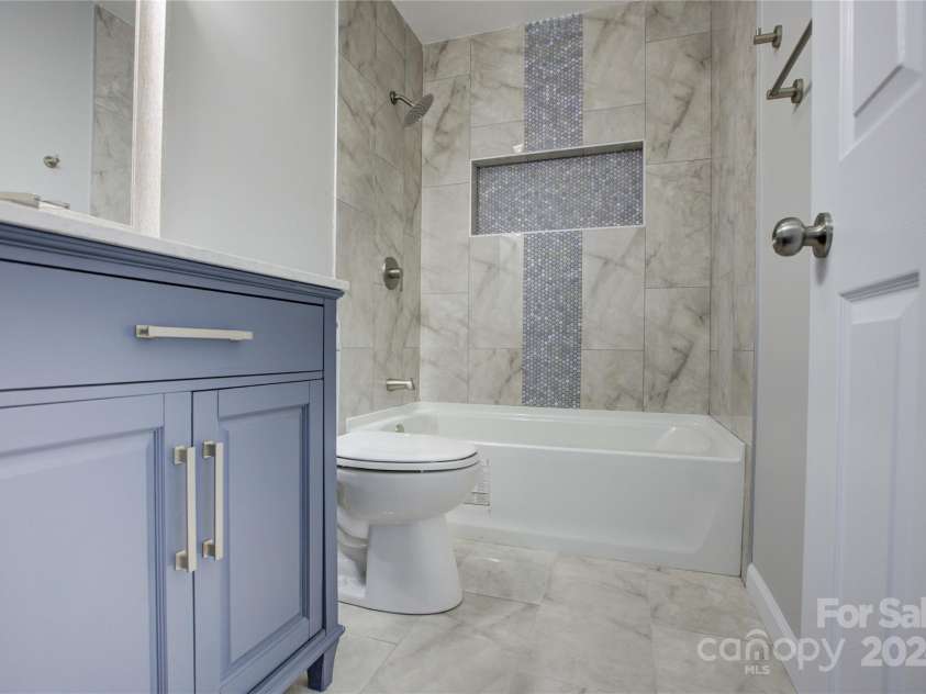 2515 Dion Avenue, Charlotte, NC 28212.  MLS# CAR4207111, YatesRealty ID 15889. 