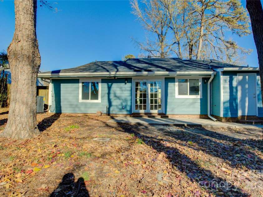 2515 Dion Avenue, Charlotte, NC 28212.  MLS# CAR4207111, YatesRealty ID 15889. 