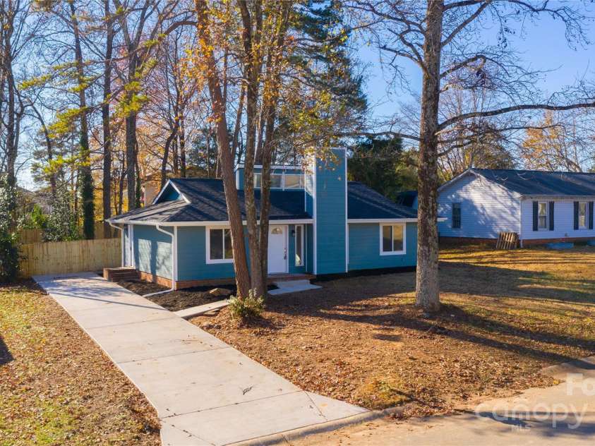 2515 Dion Avenue, Charlotte, NC 28212.  MLS# CAR4207111, YatesRealty ID 15889. 