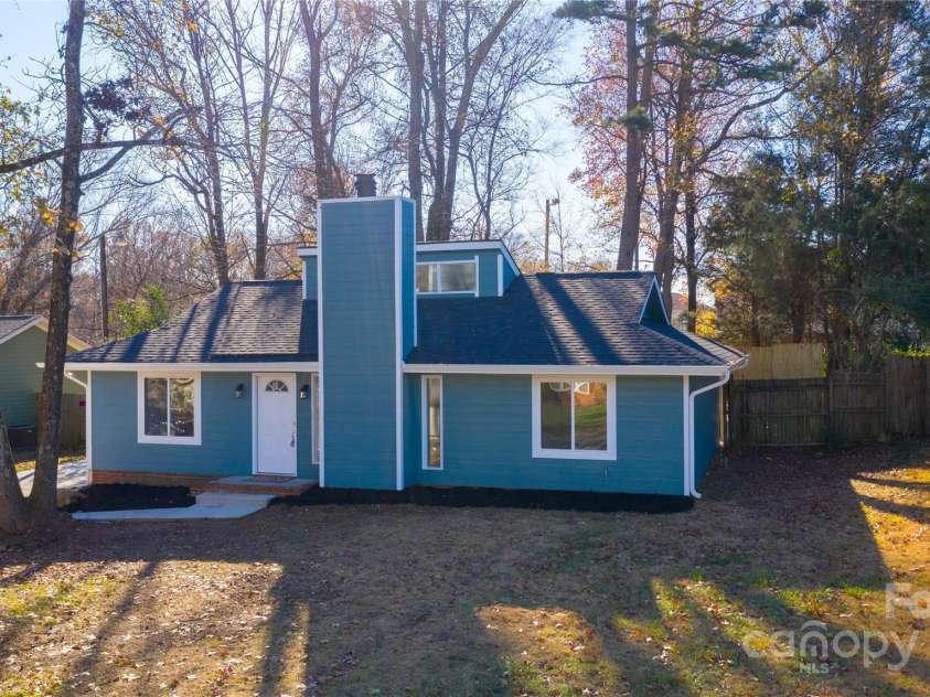 2515 Dion Avenue, Charlotte, NC 28212.  MLS# CAR4207111, YatesRealty ID 15889. 