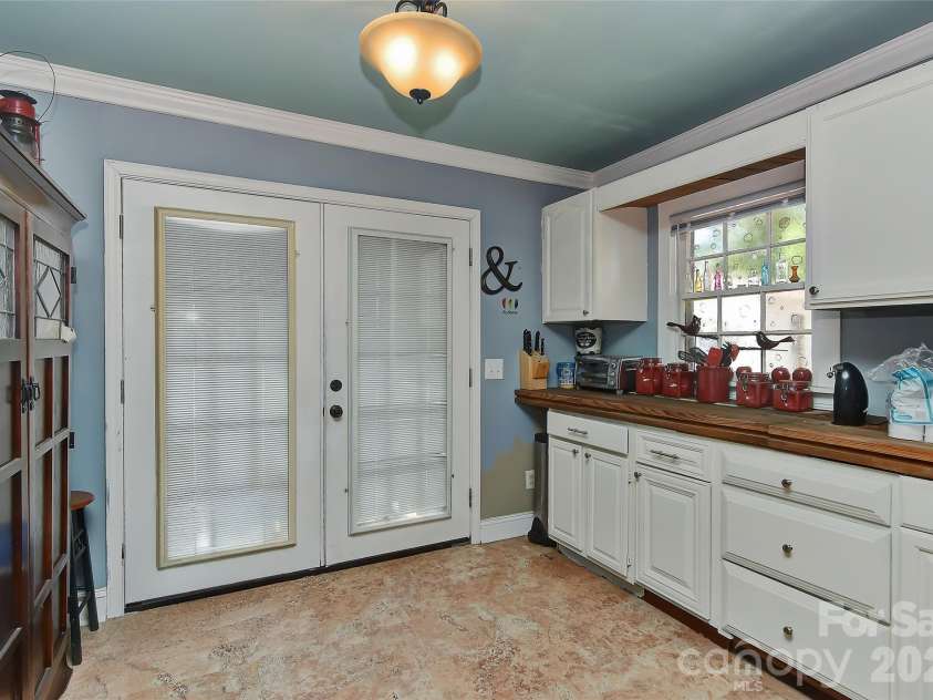 608 Worley Street, Monroe, NC 28112.  MLS# CAR4371352, YatesRealty ID 15890. 