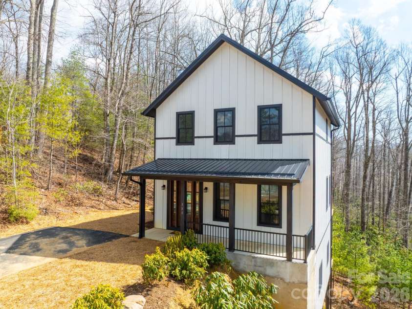 131 Bryce Way, Boone, NC 28607.  MLS# CAR4329202, YatesRealty ID 15891. 