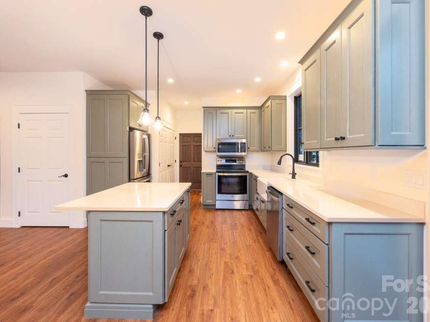 131 Bryce Way, Boone, NC 28607.  MLS# CAR4329202, YatesRealty ID 15891. 