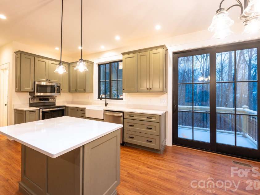 131 Bryce Way, Boone, NC 28607.  MLS# CAR4329202, YatesRealty ID 15891. 