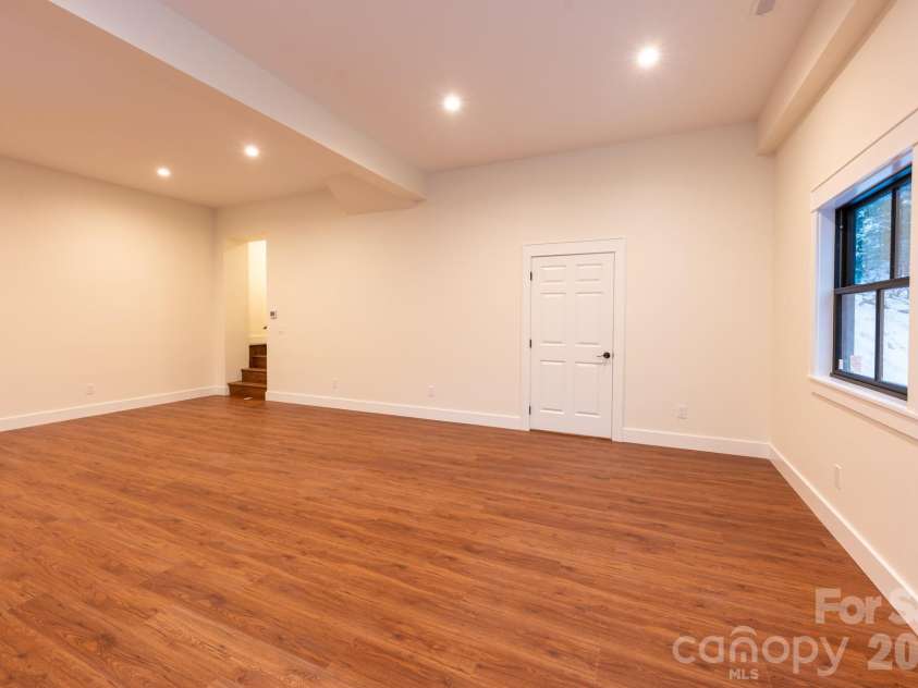 131 Bryce Way, Boone, NC 28607.  MLS# CAR4329202, YatesRealty ID 15891. 