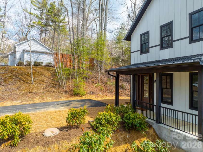 131 Bryce Way, Boone, NC 28607.  MLS# CAR4329202, YatesRealty ID 15891. 