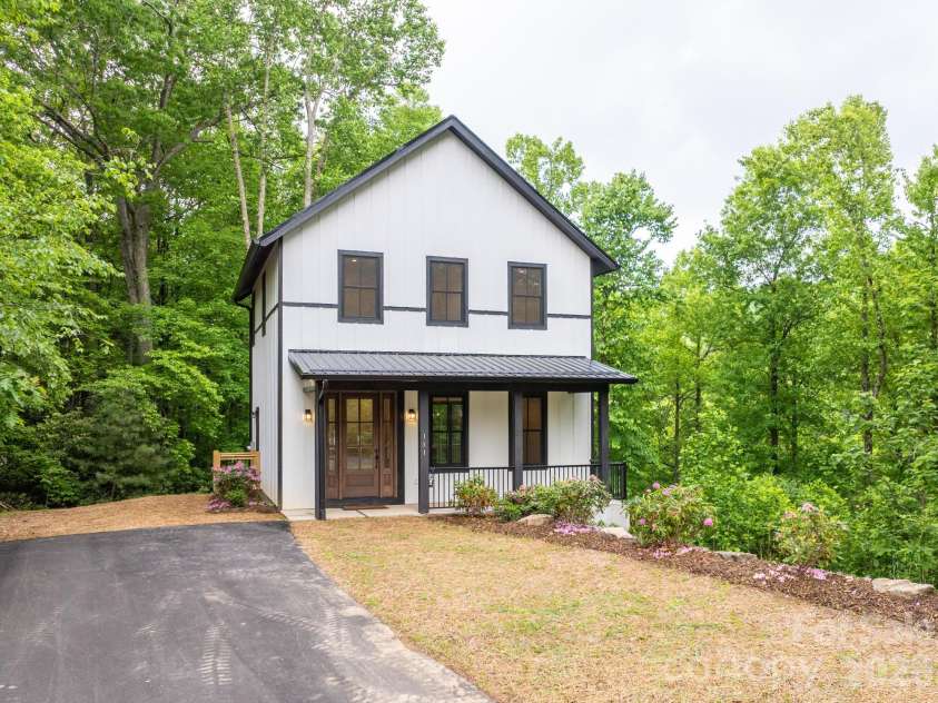 131 Bryce Way, Boone, NC 28607.  MLS# CAR4329202, YatesRealty ID 15891. 
