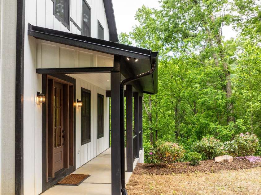 131 Bryce Way, Boone, NC 28607.  MLS# CAR4329202, YatesRealty ID 15891. 