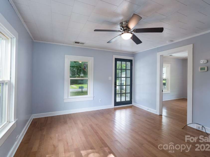 917 Laye Street, Belmont, NC 28012.  MLS# CAR4254861, YatesRealty ID 15892. Living room with beautiful wood floors, freshly painted