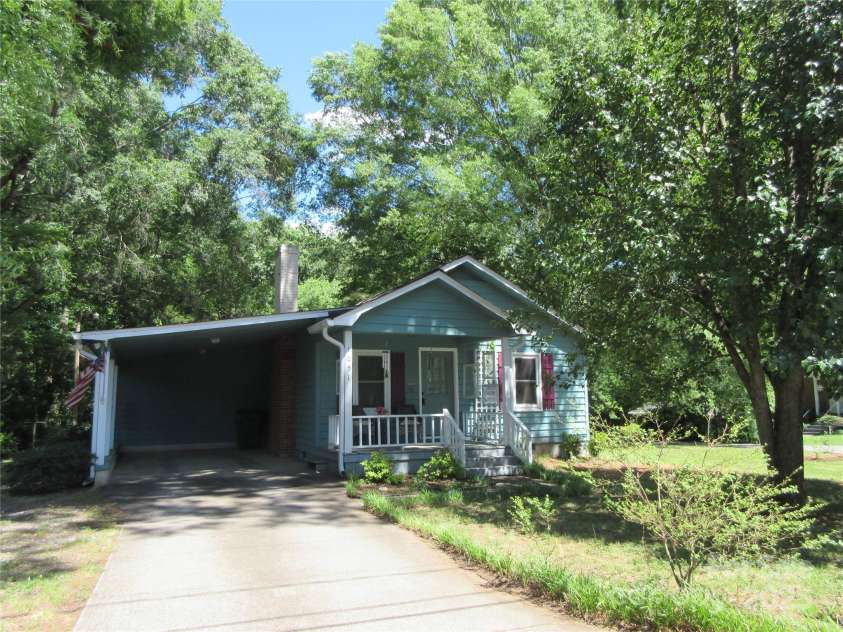 1051 Brady Avenue, Newton, NC 28658.  MLS# CAR4263738, YatesRealty ID 15893. 