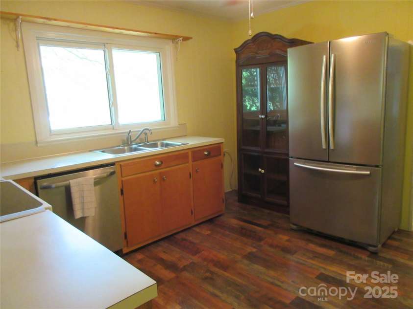1051 Brady Avenue, Newton, NC 28658.  MLS# CAR4263738, YatesRealty ID 15893. 