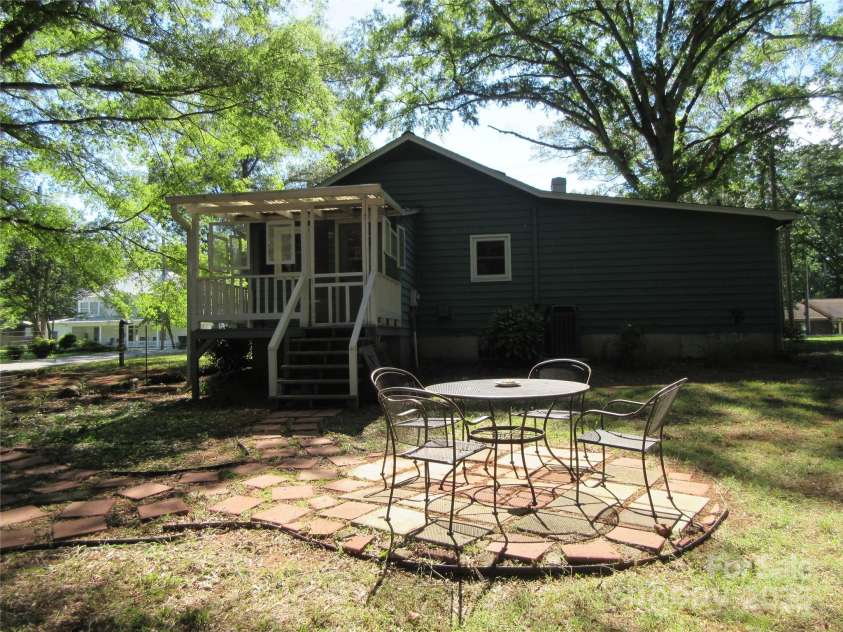 1051 Brady Avenue, Newton, NC 28658.  MLS# CAR4263738, YatesRealty ID 15893. 