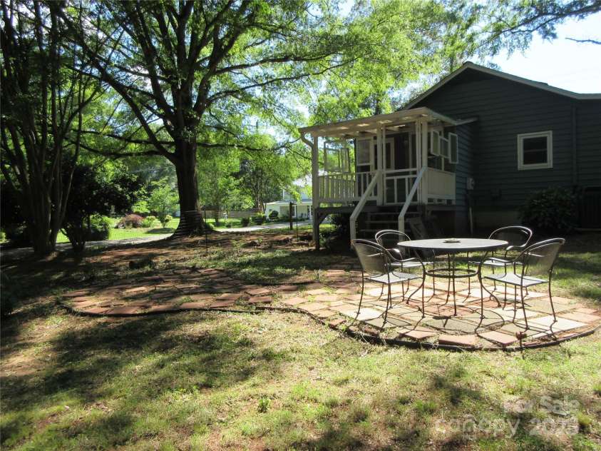 1051 Brady Avenue, Newton, NC 28658.  MLS# CAR4263738, YatesRealty ID 15893. 