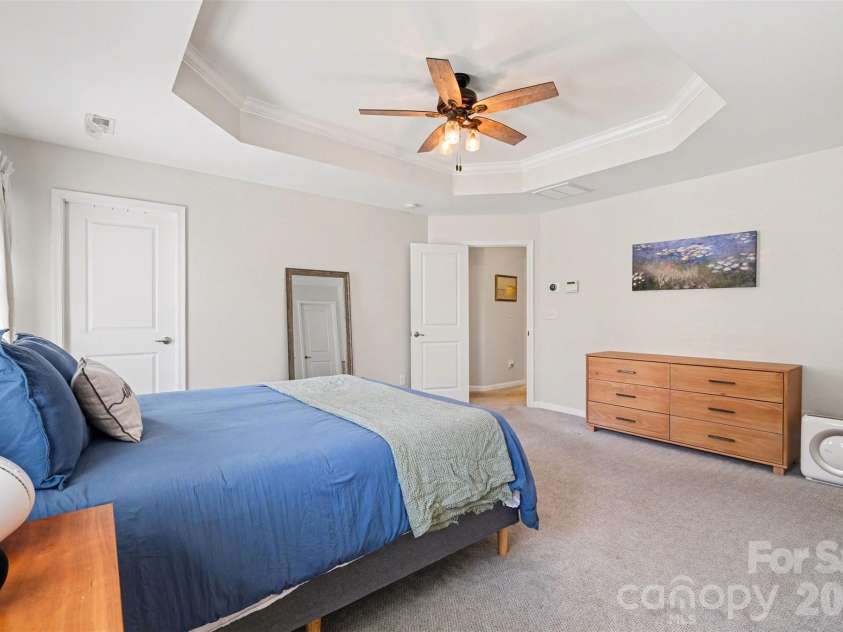 2459 Alyssa Lane, Charlotte, NC 28208.  MLS# CAR4369187, YatesRealty ID 15894. 
