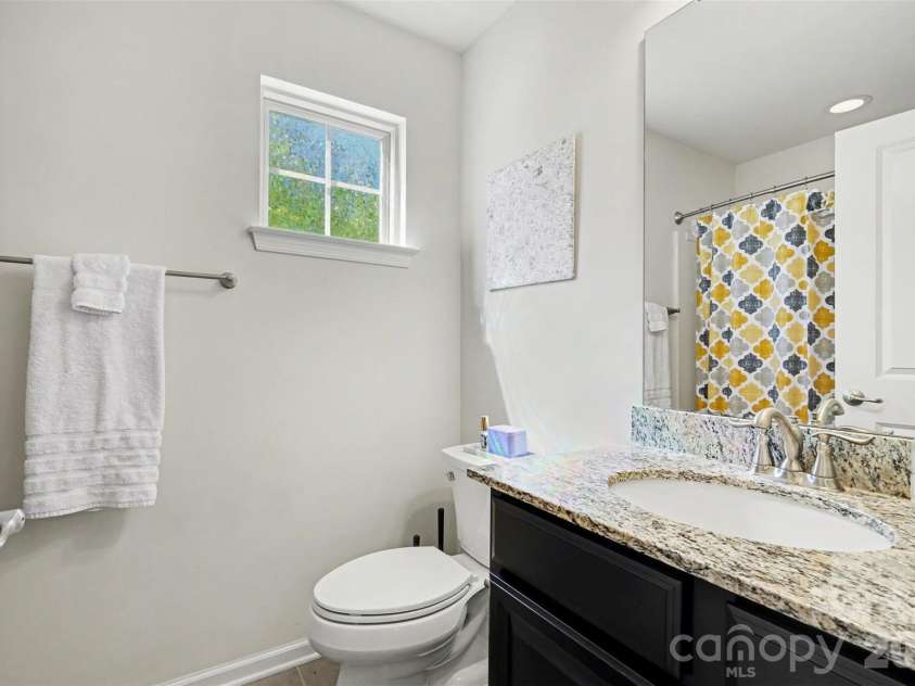 2459 Alyssa Lane, Charlotte, NC 28208.  MLS# CAR4369187, YatesRealty ID 15894. 