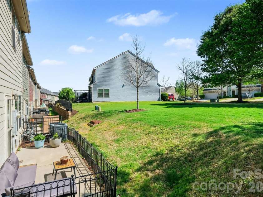 2459 Alyssa Lane, Charlotte, NC 28208.  MLS# CAR4369187, YatesRealty ID 15894. 