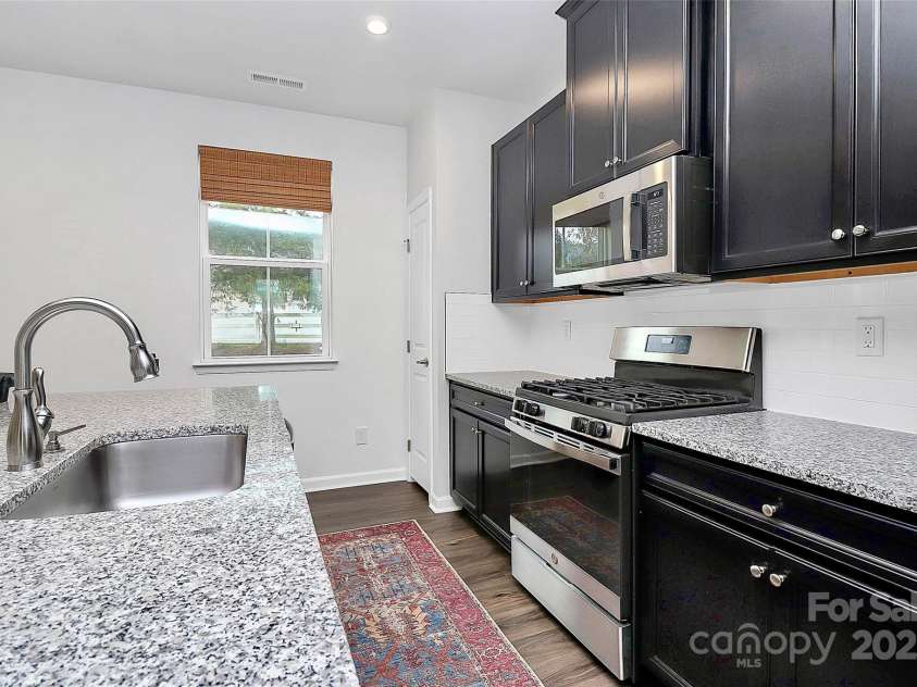 2608 Grantham Place Drive, Fort Mill, SC 29715.  MLS# CAR4198371, YatesRealty ID 15894. 